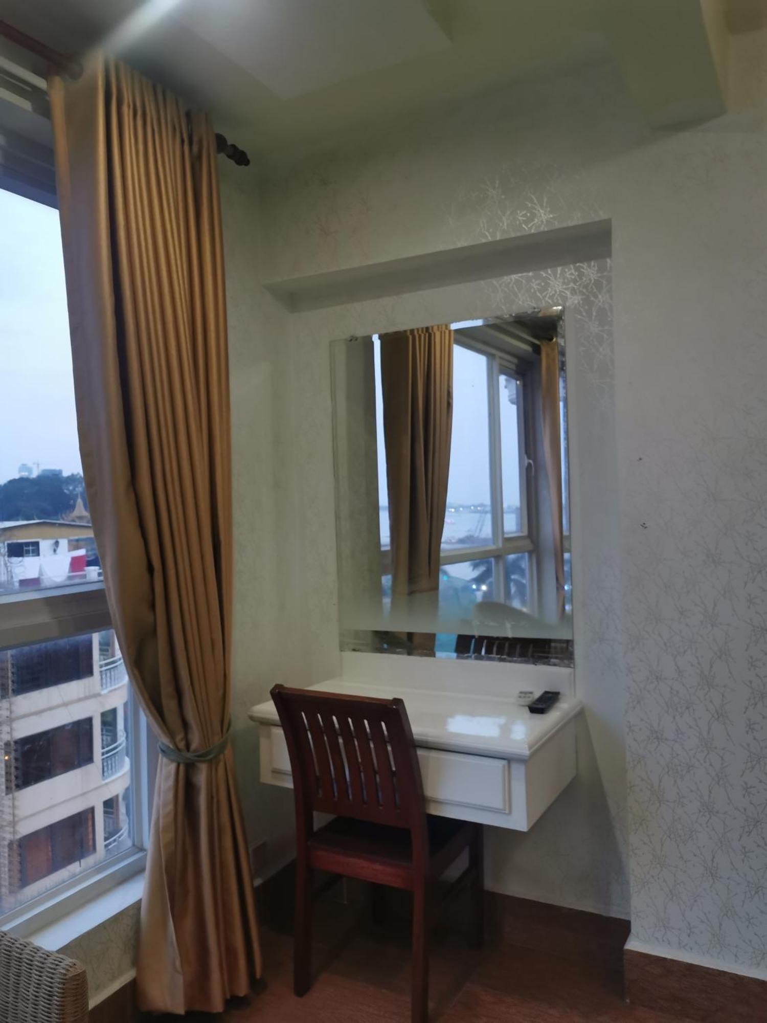 Sovanphum Riverside Phnom Penh Rum bild